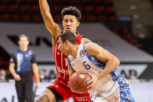 内线压制 内线压制