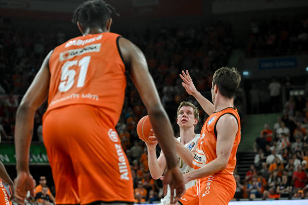 主帅哈维多 主帅哈维多