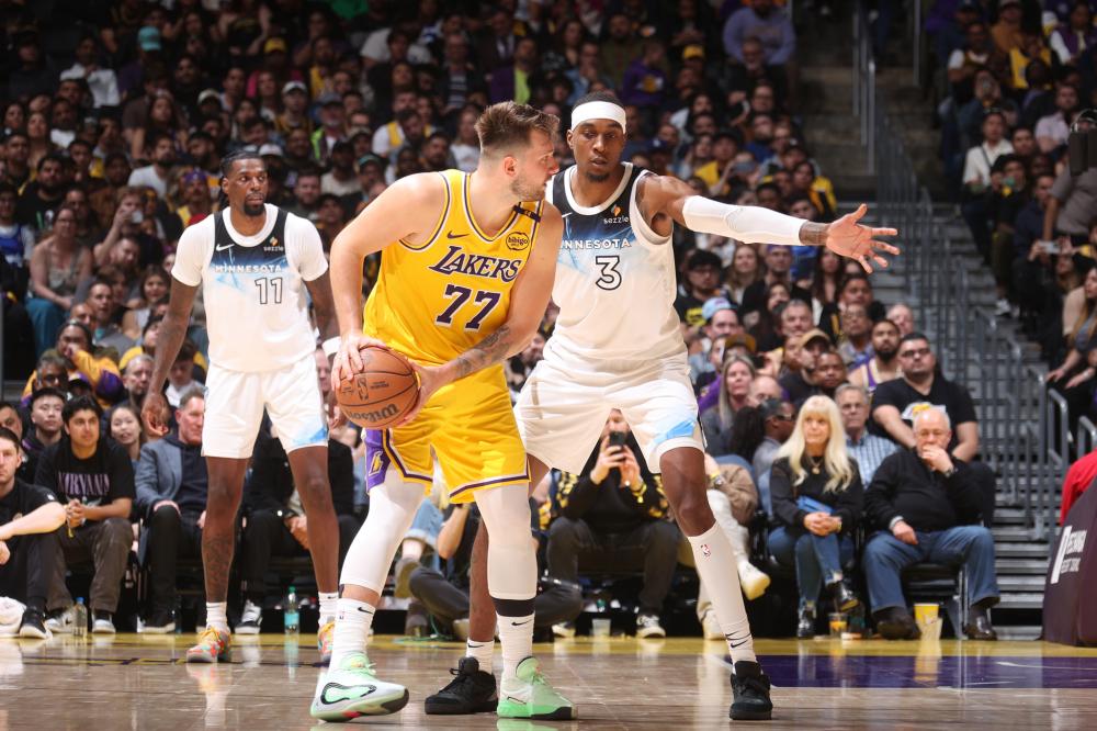 则是对球队 则是对球队